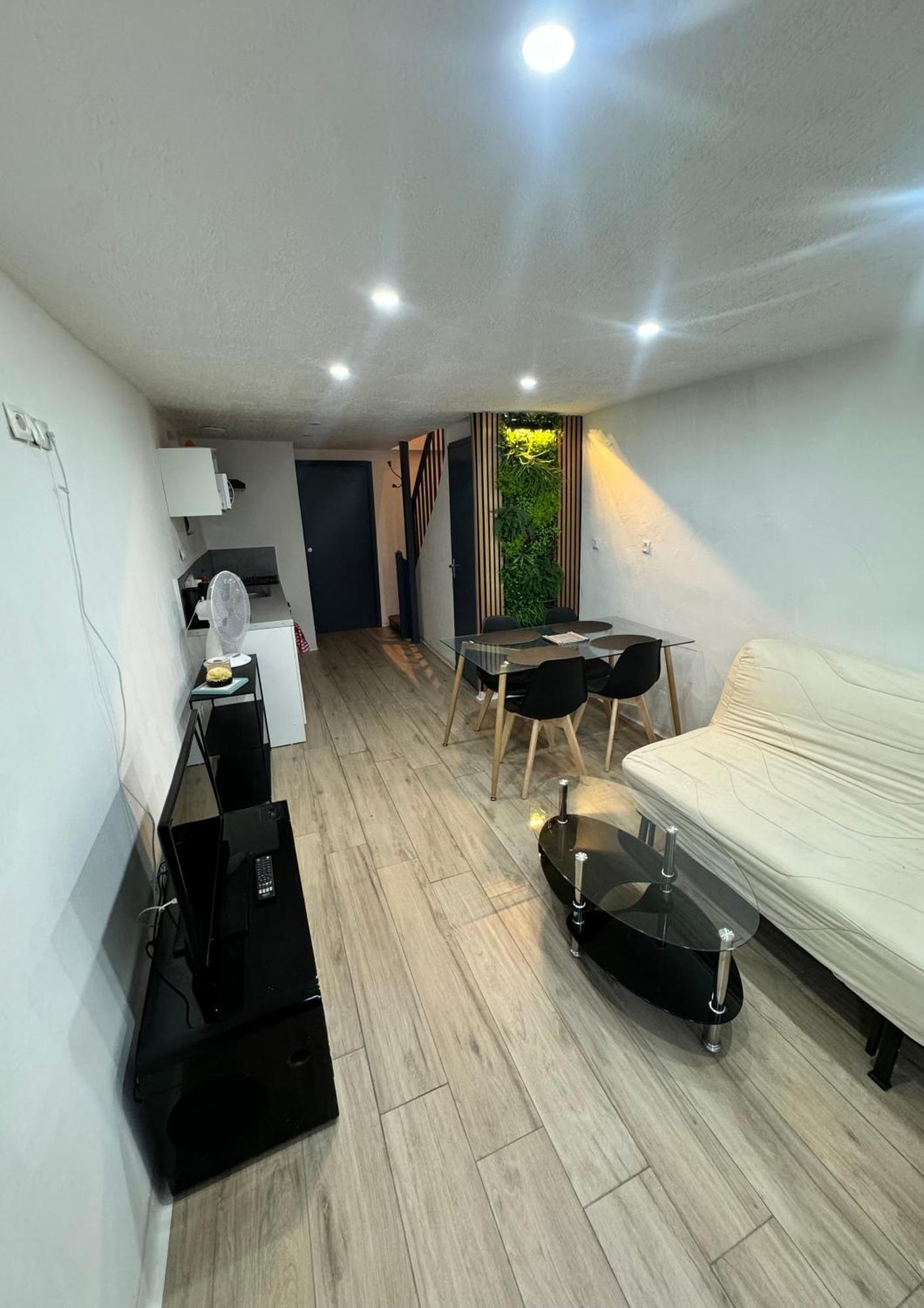 Charmante Maison De Village Bram المظهر الخارجي الصورة